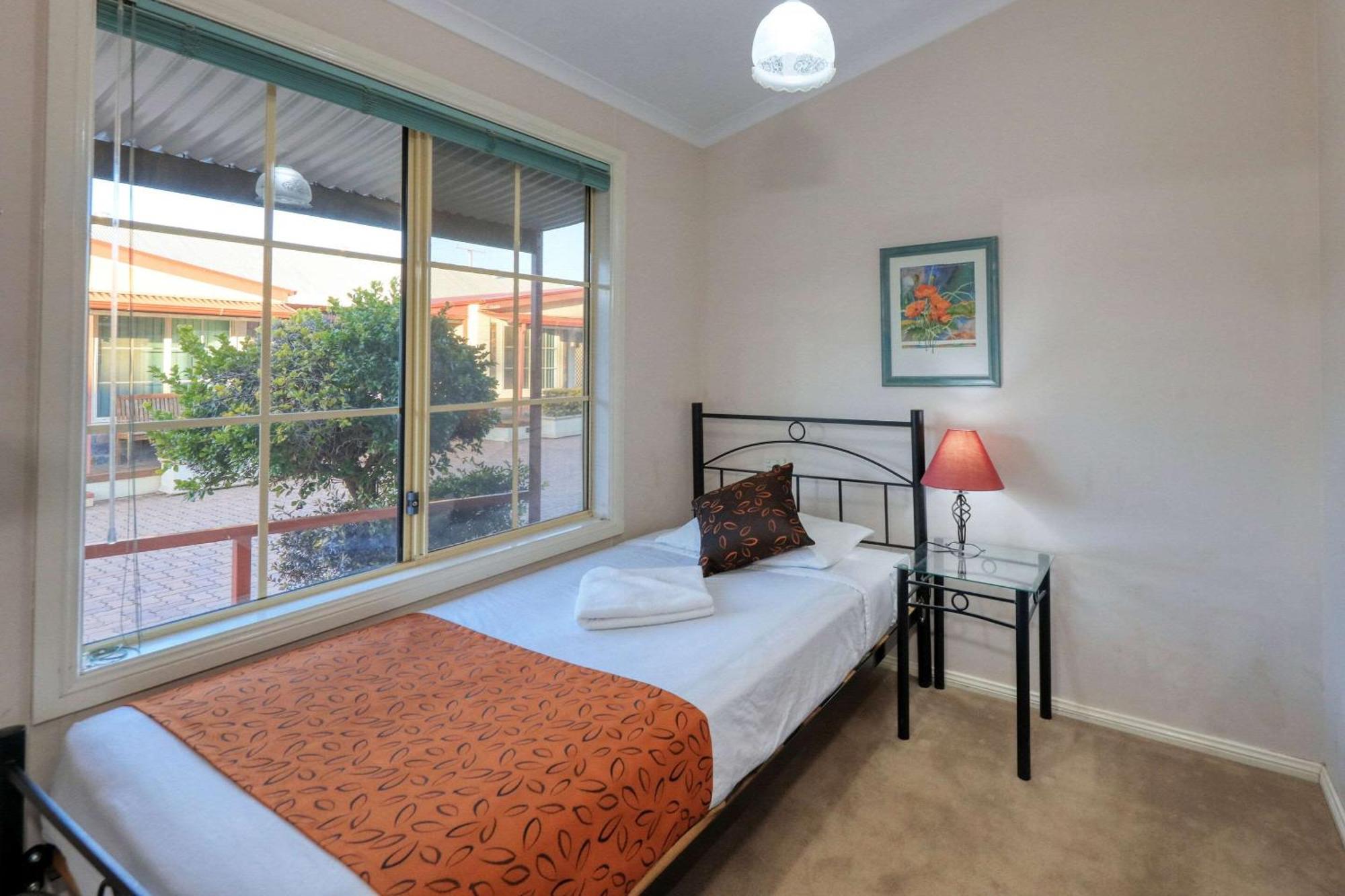 Comfort Inn Crystal Broken Hill Exterior foto